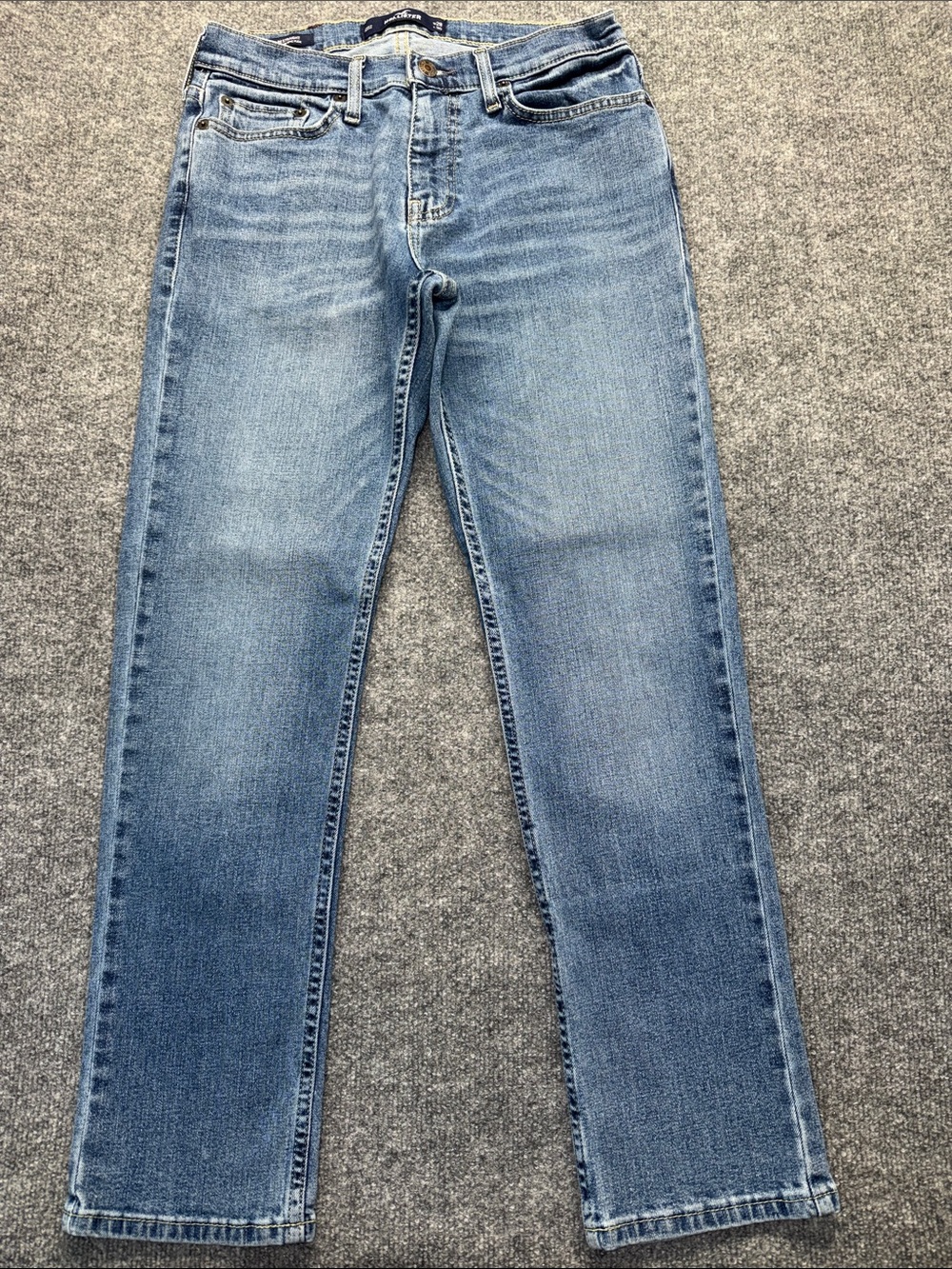 Hollister Men's Slim Straight Flex Jeans in Light Blue Denim